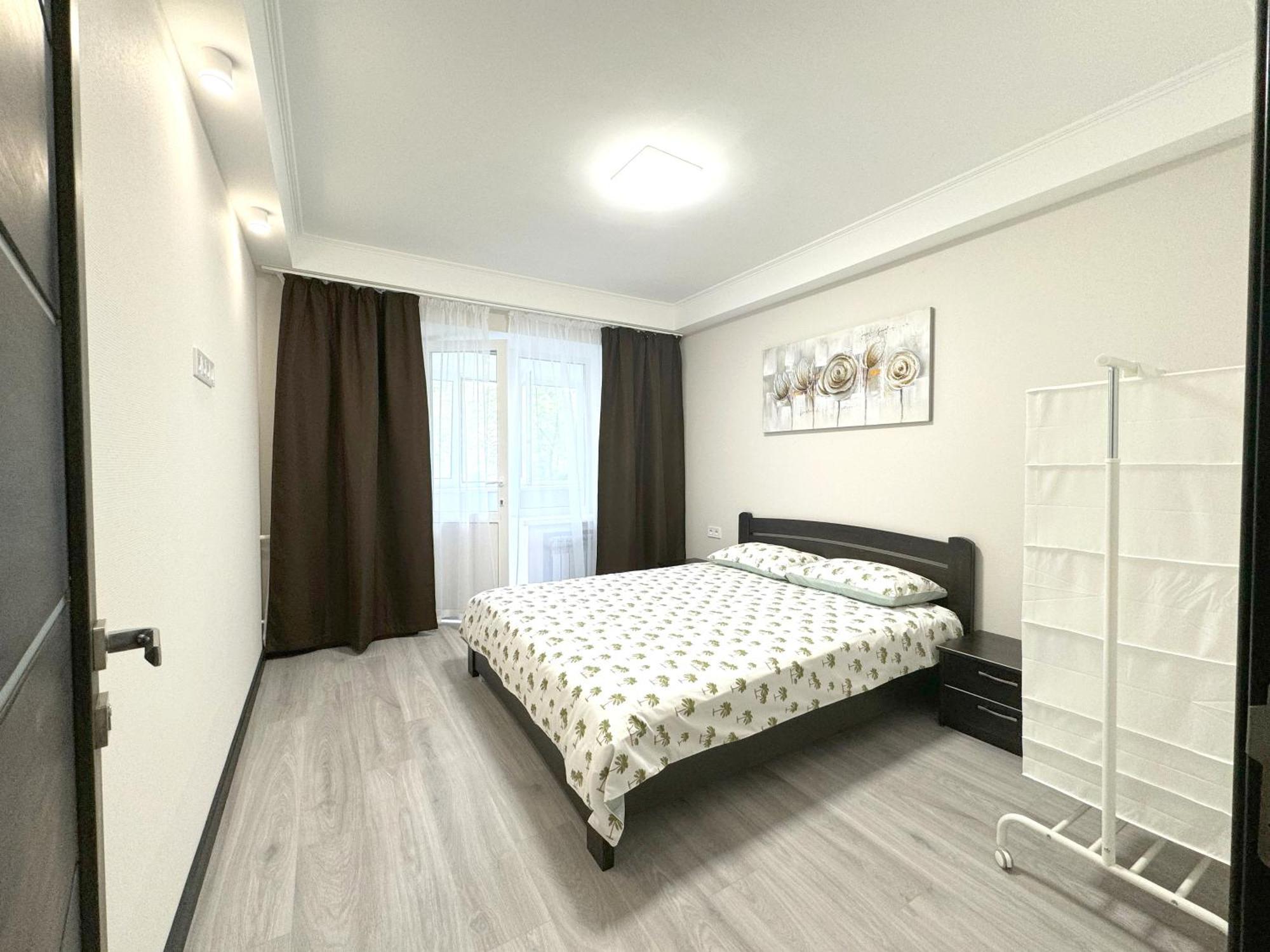 Artal Apartment On Obolonskyi Avenue 16 Kiev Bagian luar foto