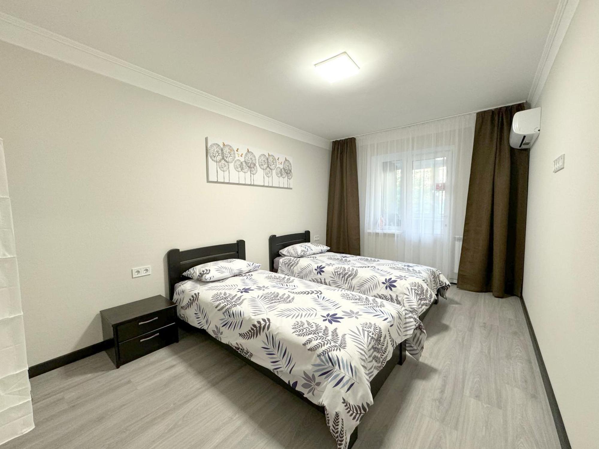 Artal Apartment On Obolonskyi Avenue 16 Kiev Bagian luar foto
